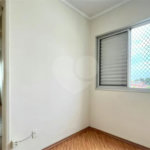 Apartamento à venda com 3 quartos, sendo 1 suíte,  em Vila Campestre, São Paulo, SP