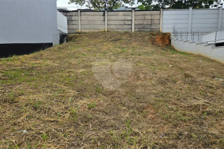 Terreno Comercial a Venda