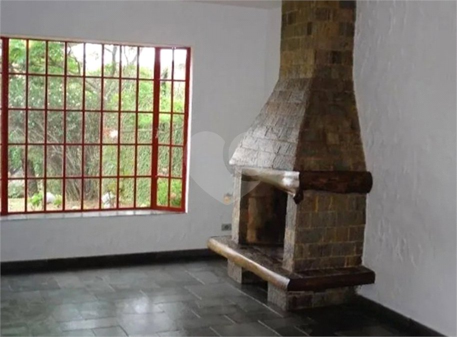 Sobrado à venda com 4 quartos, sendo 1 suíte,  em Vila Rosália, Guarulhos, SP