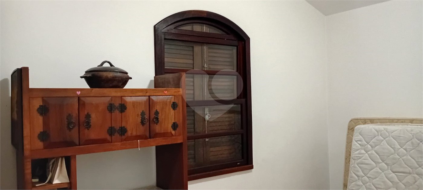 Casa à venda com 4 quartos, sendo 2 suítes,  em Vila Sônia, São Paulo, SP