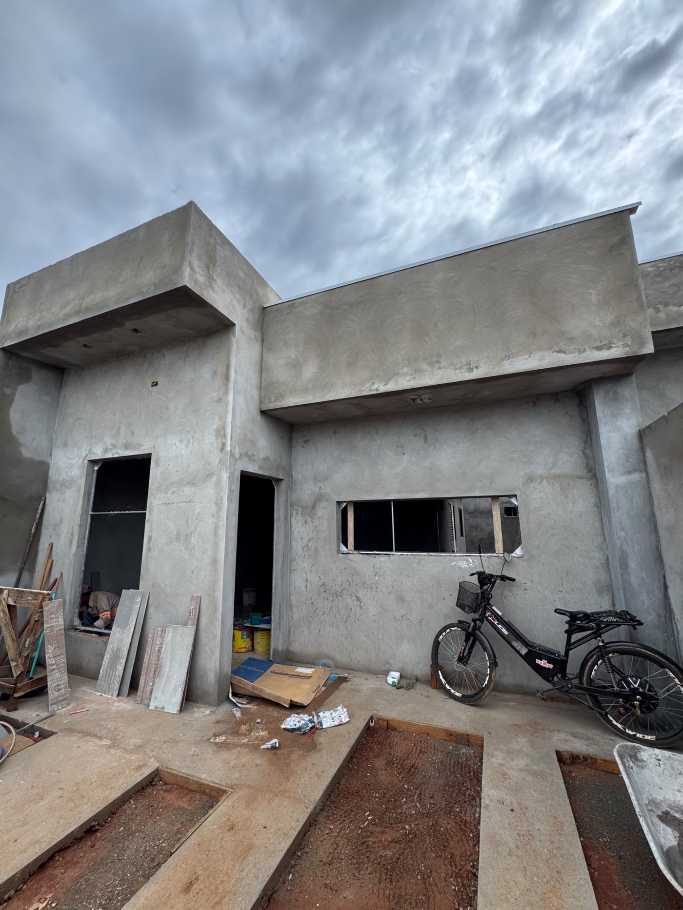 Casa à venda com 3 quartos, sendo 1 suíte,  em Jardim Alvorada, Três Lagoas, MS