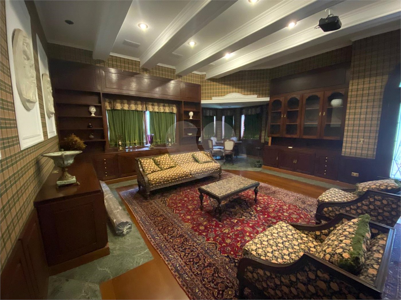 Casa à venda ou para alugar com 5 quartos, sendo 3 suítes,  em Fazenda Morumbi, São Paulo, SP