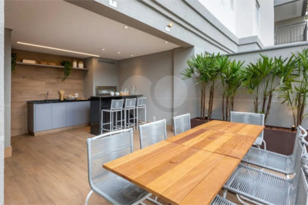 Apartamento à venda com 2 suítes em Santo Amaro, São Paulo, SP