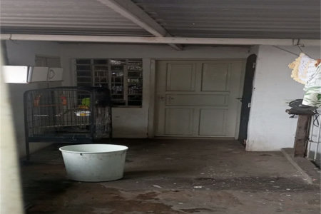 Casa à venda com 3 quartos, sendo 1 suíte,  em Lapa de Baixo, São Paulo, SP