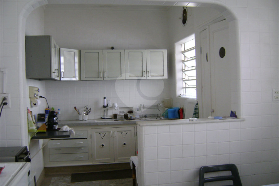 Casa Térrea à venda com 5 quartos, sendo 1 suíte, em Pacaembú, São Paulo, SP