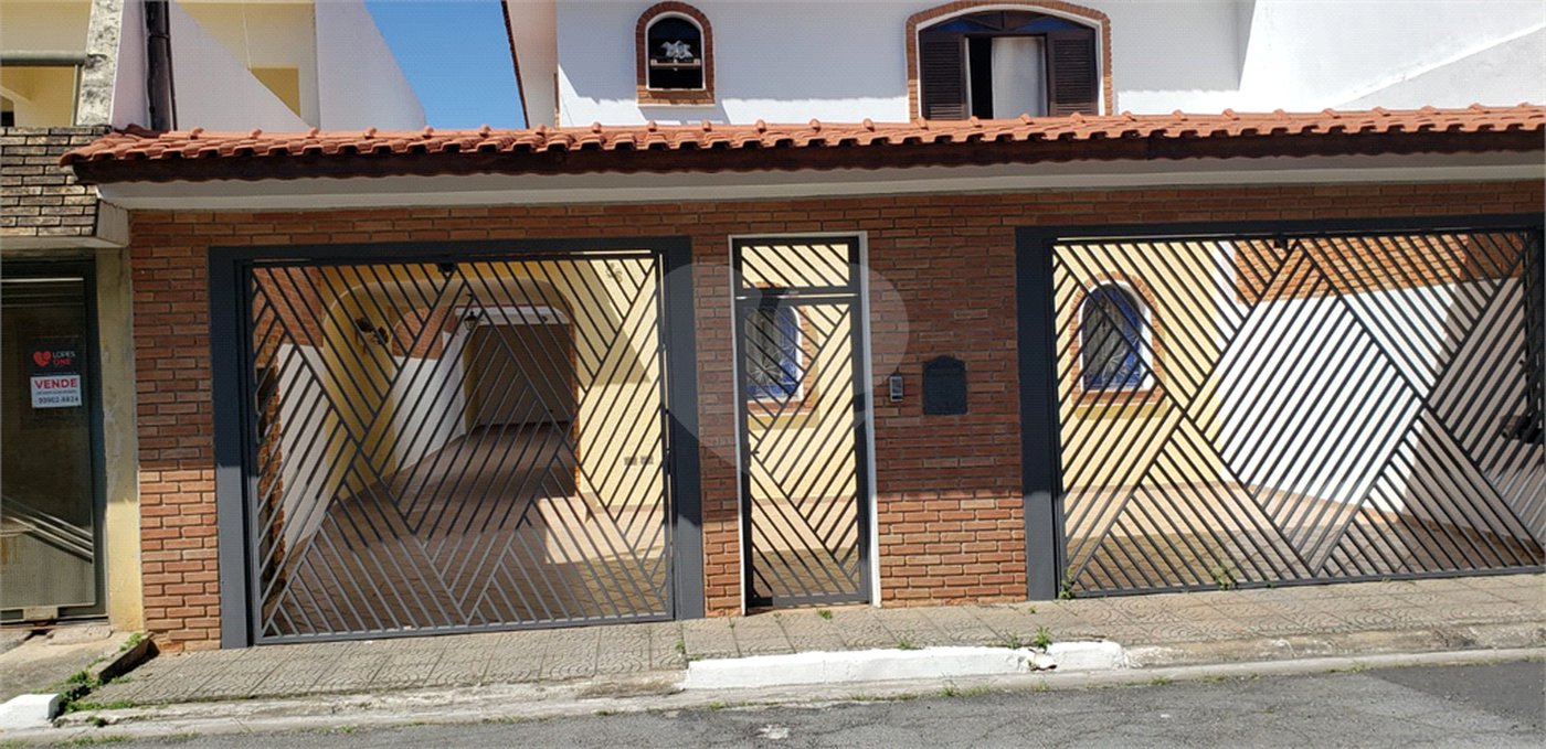 Sobrado à venda com 3 quartos, sendo 1 suíte, em Tremembé, São Paulo, SP
