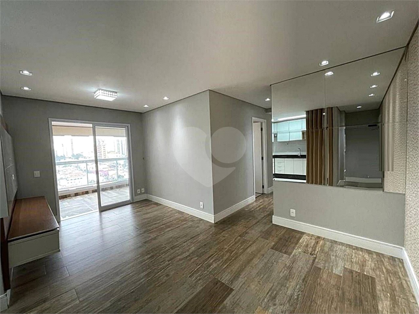 Apartamento à venda com 3 quartos, sendo 1 suíte,  em Vila Gomes Cardim, São Paulo, SP