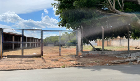 Terreno à venda com 1 quarto em Vila Carolina, Itapetininga, SP