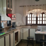 Casa à venda com 4 quartos, sendo 1 suíte, no condomínio Parque Imperial da Cantareira, Mairiporã - SP