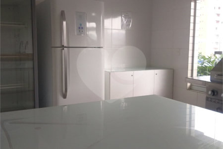 Apartamento à venda com 2 suítes em Guilhermina, Praia Grande, SP