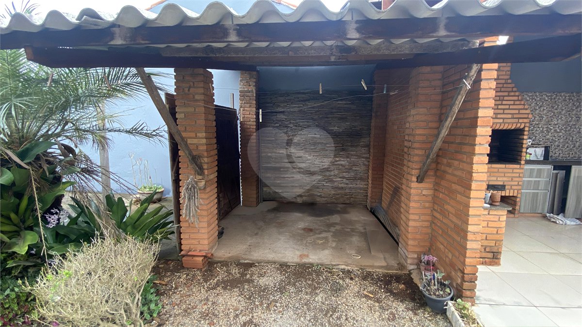 Casa para alugar com 2 quartos, sendo 1 suíte,  em Vila Carolina, Itapetininga, SP