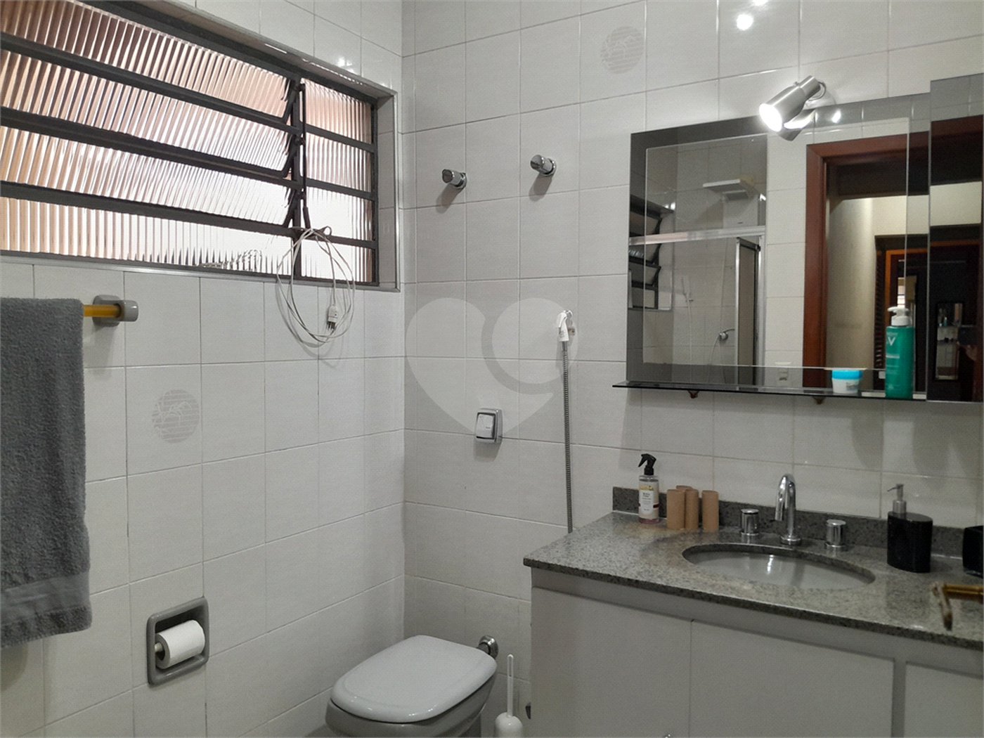Casa Térrea à venda com 4 quartos, sendo 1 suíte, em Parque Continental, São Paulo, SP