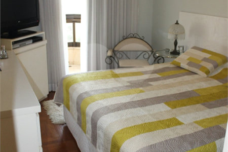 Apartamento à venda com 4 quartos, sendo 3 suítes,  em Vila Suzana, São Paulo, SP