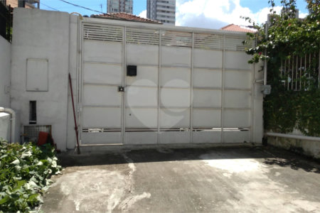 Casa à venda com 3 quartos, sendo 1 suíte, em Vila Mariana, São Paulo, SP
