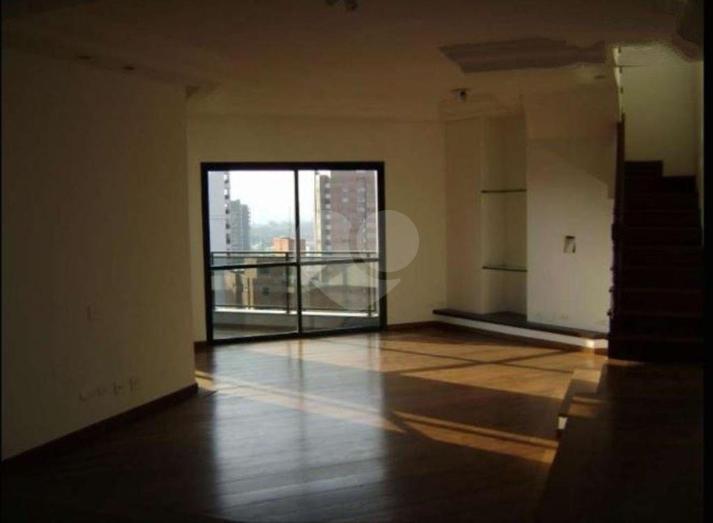 Cobertura duplex com churrasqueira e piscina