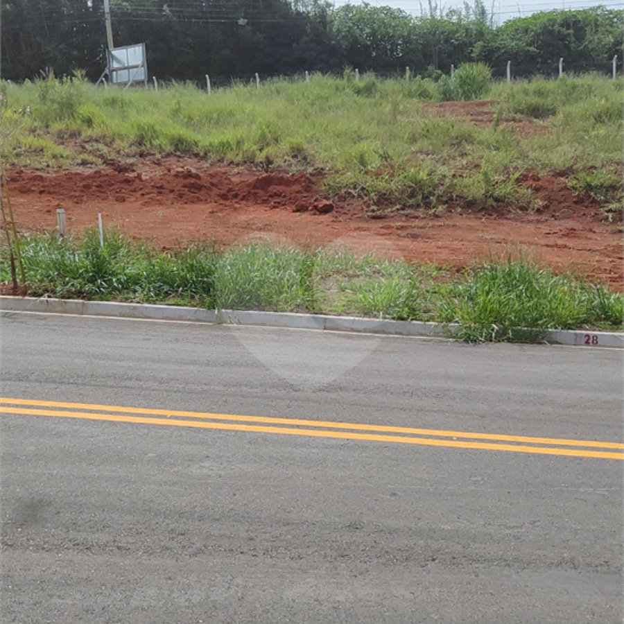Terreno à venda no Residencial Elementum em Atibaia