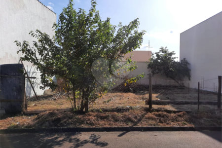 Terreno com 125 m² .