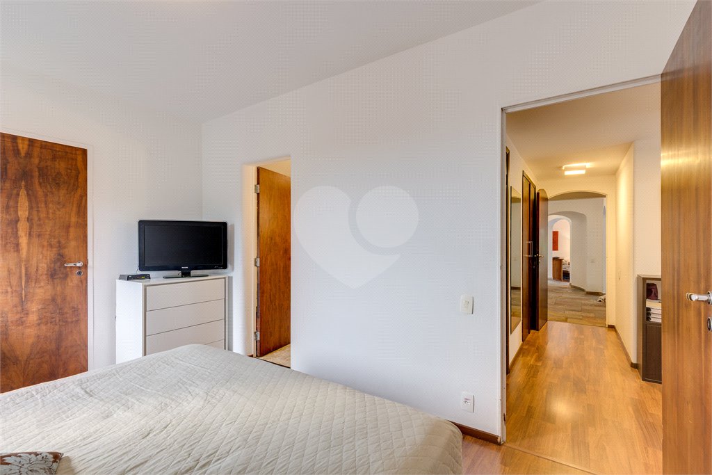 Apartamento à venda com 3 quartos, sendo 1 suíte,  em Granja Julieta, São Paulo, SP