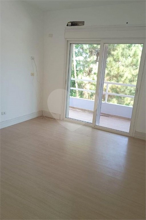 Casa à venda ou para alugar com 4 suítes no condomínio Quebec Ville Residencial, São Roque - SP