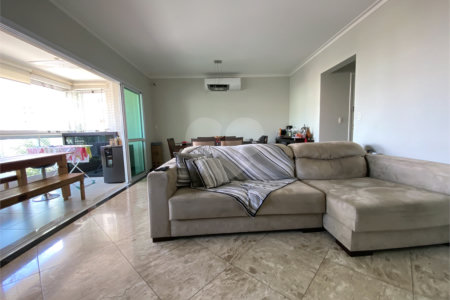 Apartamento à venda com 3 suítes em Água Fria, São Paulo, SP