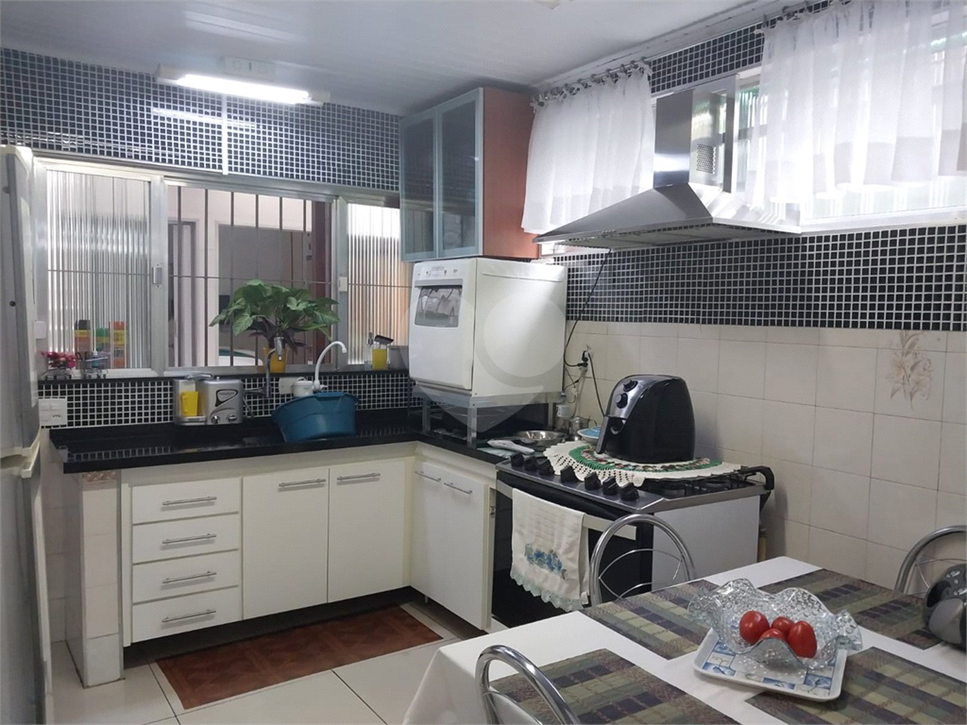 Sobrado à venda com 3 suítes em Tremembé, São Paulo, SP
