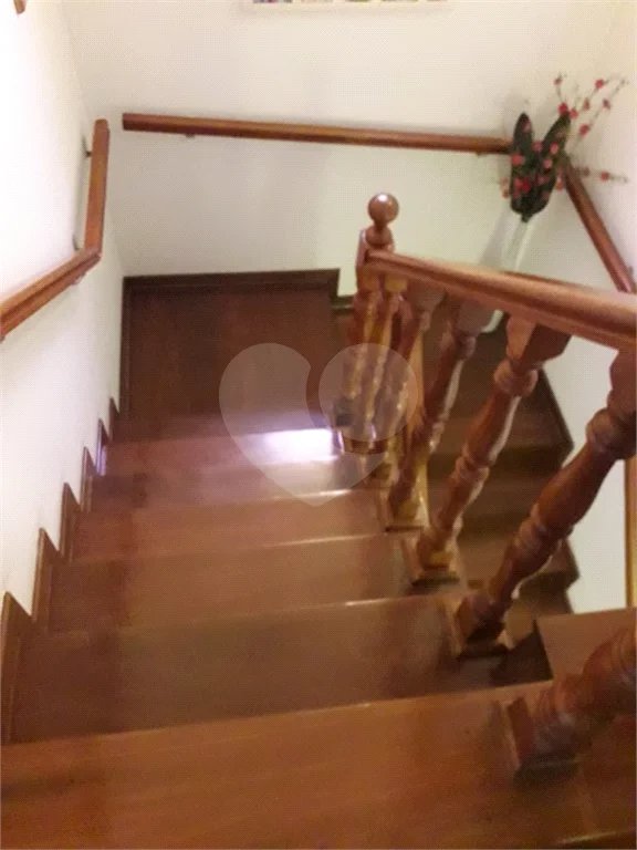 SOBRADO AMPLO COM 4 DORMITORIOS VISÃO PARA SERRA