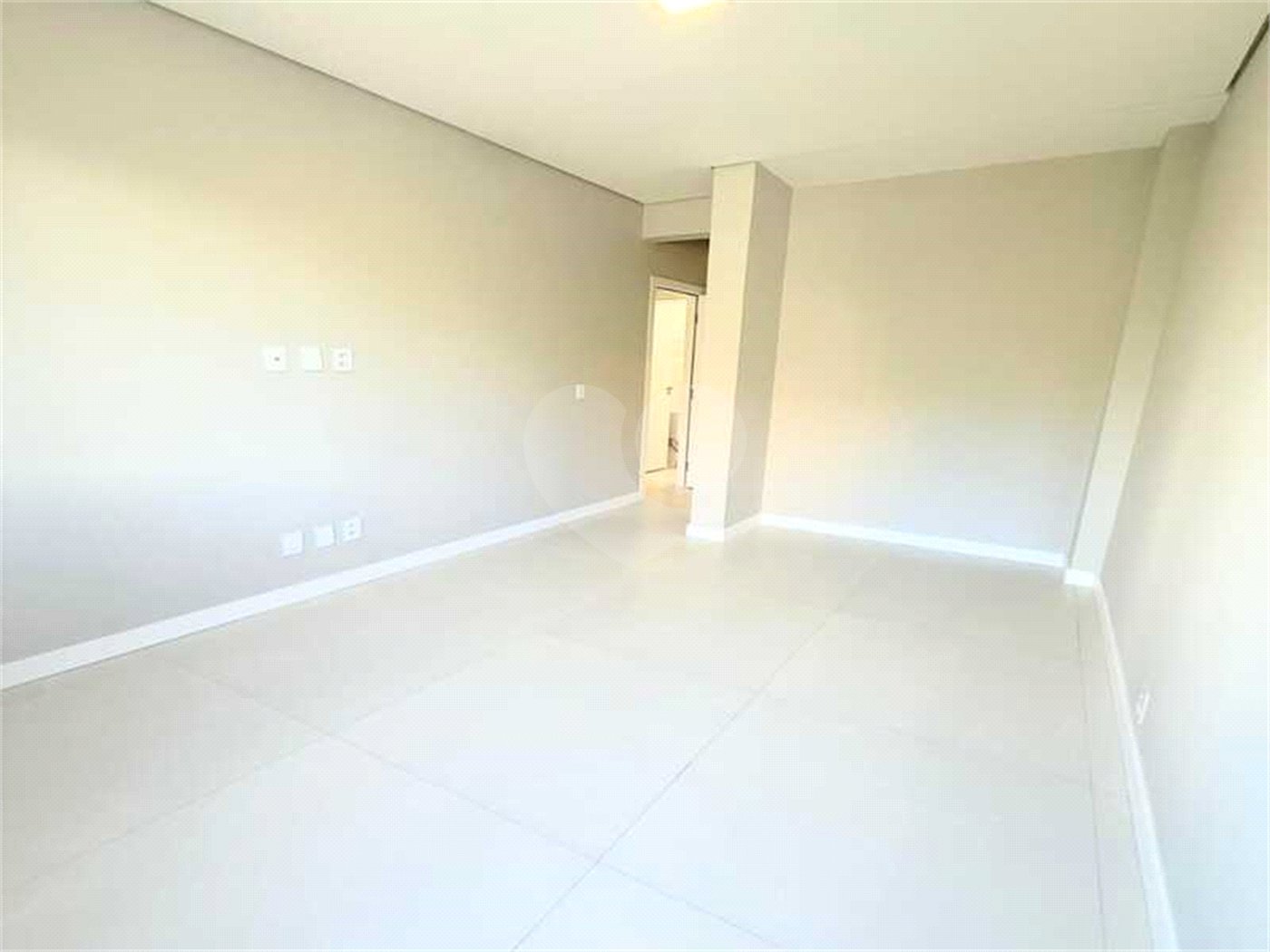 Apartamento à venda com 3 quartos, sendo 1 suíte, em Laranjeiras, Rio de Janeiro, RJ
