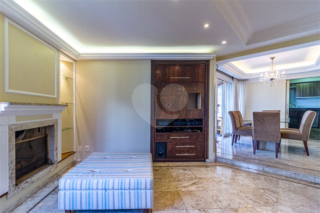 Apartamento à venda com 3 quartos, sendo 2 suítes, em Vila Andrade, São Paulo, SP