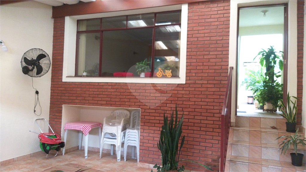 Sobrado à venda com 3 quartos, sendo 1 suíte,  em Parada Inglesa, São Paulo, SP