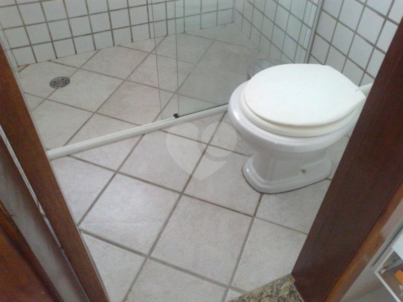 Sobrado à venda com 5 suítes em Enseada, Bertioga, SP