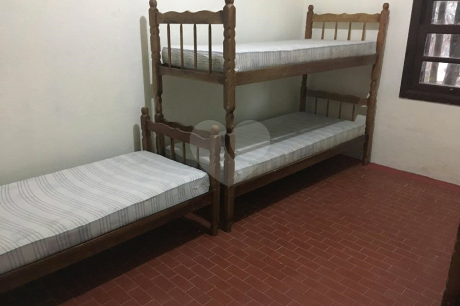 Chácara à venda com 4 quartos em Pirucaia, Mairiporã, SP