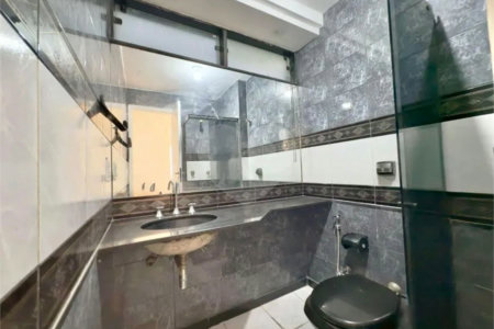 Apartamento à venda com 3 quartos, sendo 1 suíte,  em Leblon, Rio de Janeiro, RJ