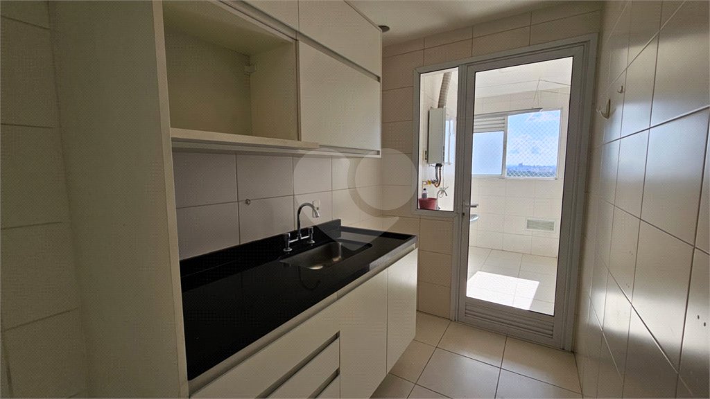 Apartamento à venda ou para alugar com 3 quartos, sendo 2 suítes, em Vila Anastácio, São Paulo, SP