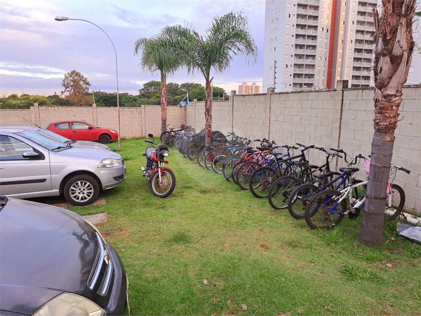 Apartamento para venda no Condomínio Residencial Monte Logan