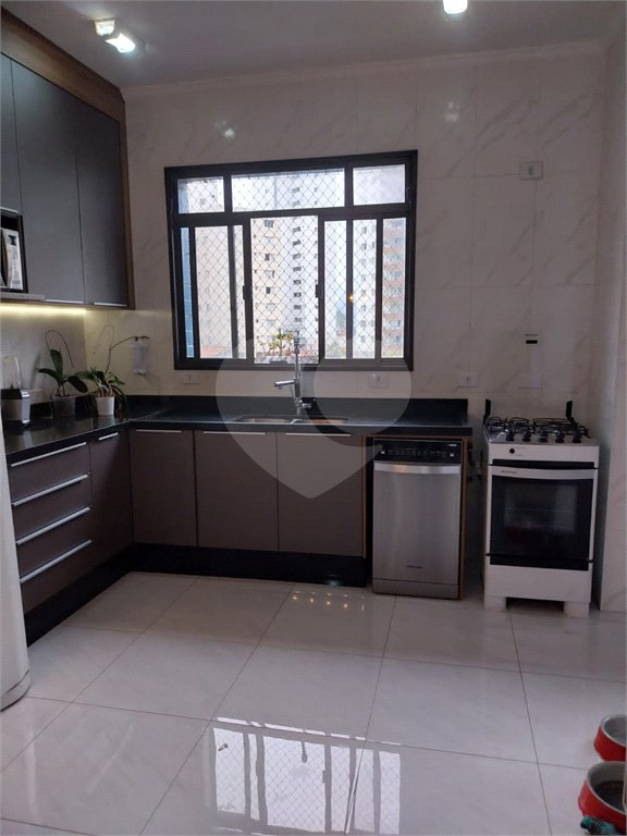 Apartamento à venda com 4 quartos, sendo 1 suíte,  em Vila Ipojuca, São Paulo, SP