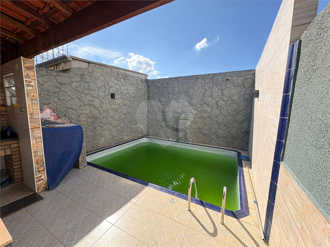 Sobrado à venda com 2 quartos em Jardim Monte Cristo, Suzano, SP