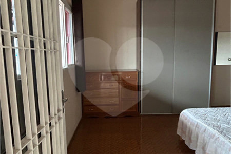 Sobrado à venda com 3 quartos, sendo 2 suítes,  em Vila Lúcia, Poá, SP