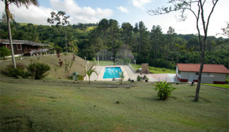 Sítio à venda com 14 quartos, sendo 4 suítes,  em Gabriel Piza, São Roque, SP