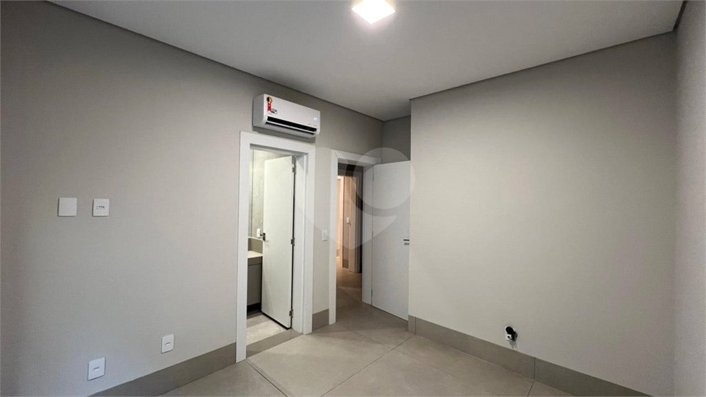 Casa à venda com 3 suítes no condomínio Villa Jardim, Cuiabá - MT