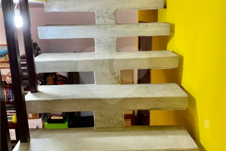 Sobrado à venda com 3 quartos, sendo 1 suíte, em Vila Paulicéia, São Paulo, SP
