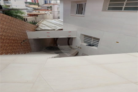 Sobrado à venda com 3 quartos, sendo 2 suítes, em Vila Paulicéia, São Paulo, SP