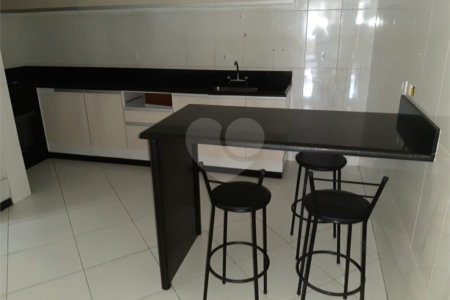 Sobrado à venda com 3 quartos, sendo 1 suíte, em Lauzane Paulista, São Paulo, SP