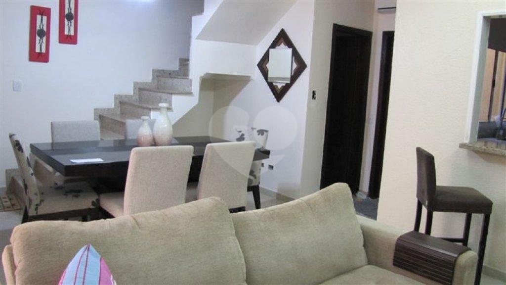 Casa à venda com 3 quartos, sendo 1 suíte, no condomínio Villa Jardim Sul, São Paulo - SP