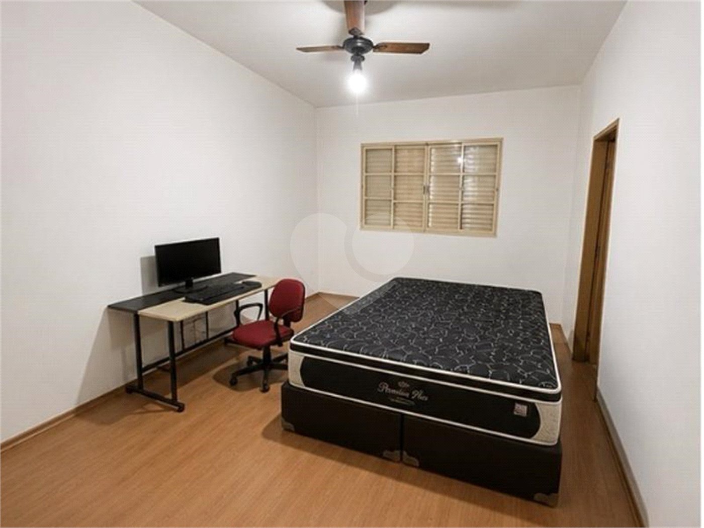 Casa para alugar com 3 quartos, sendo 2 suítes, em Retiro São João, Sorocaba, SP