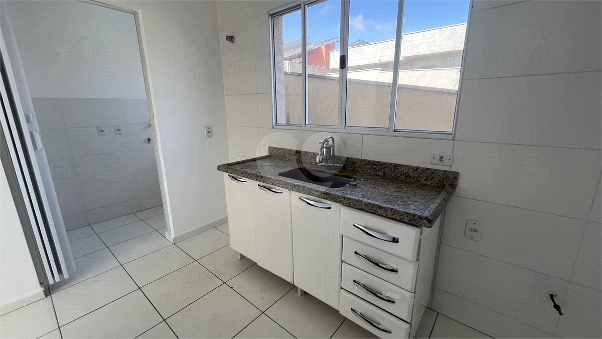 Apartamento para alugar com 2 quartos, sendo 1 suíte, em Estância Parque de Atibaia, Atibaia, SP