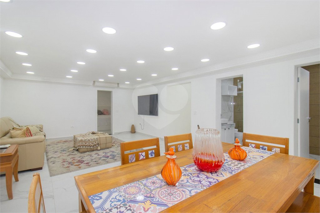 Casa à venda com 4 suítes no condomínio Conde D Eu, São Paulo - SP