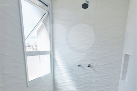 Apartamento à venda com 2 suítes em Vila Scarpelli, Santo André, SP