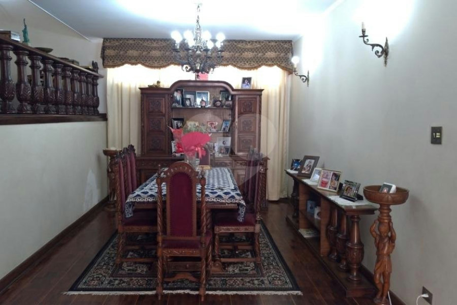 Casa à venda ou para alugar com 4 quartos, sendo 1 suíte, em Vila Paulicéia, São Paulo, SP