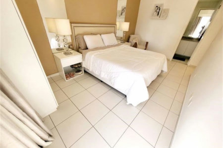 Apartamento Residencial à venda, Gonzaga, Santos - AP1004.