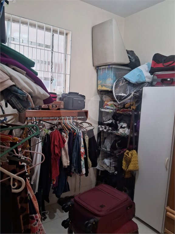 Casa à venda com 3 quartos, sendo 2 suítes, no condomínio Rio Bon, Rio de Janeiro - RJ